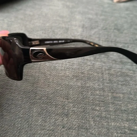 Costa Del Mar Islamorada Sunglasses Black frame with black  display picture 2